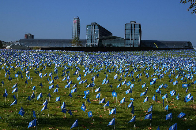 Aktion gegen Kinderarmut2004 Foto Roadrunner Flickr LizenzCC BY ND 2.0