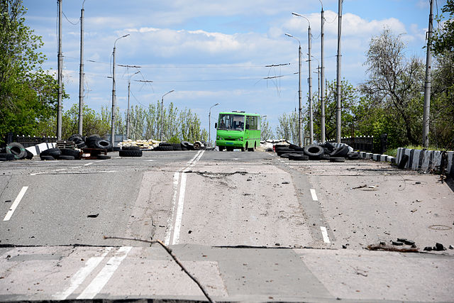 A civil bass captured on crossing Putilovskiy bridge at Kievskiy district of Donetsk