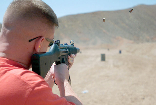 Shooting MP5SD